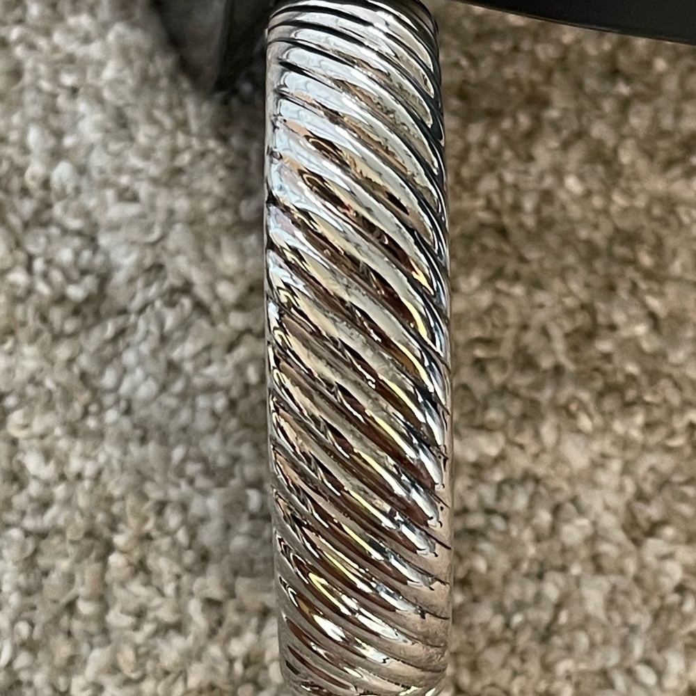 Silver bangle - Picture 8 of 8
